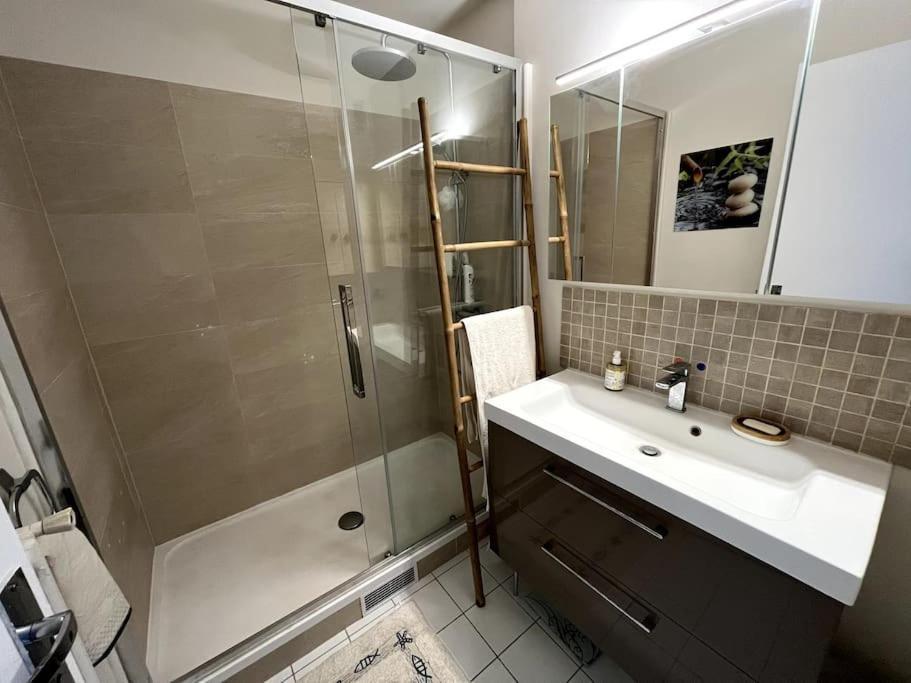 Superbe Appartement Avec Belle Vue Jardin Paris Dış mekan fotoğraf