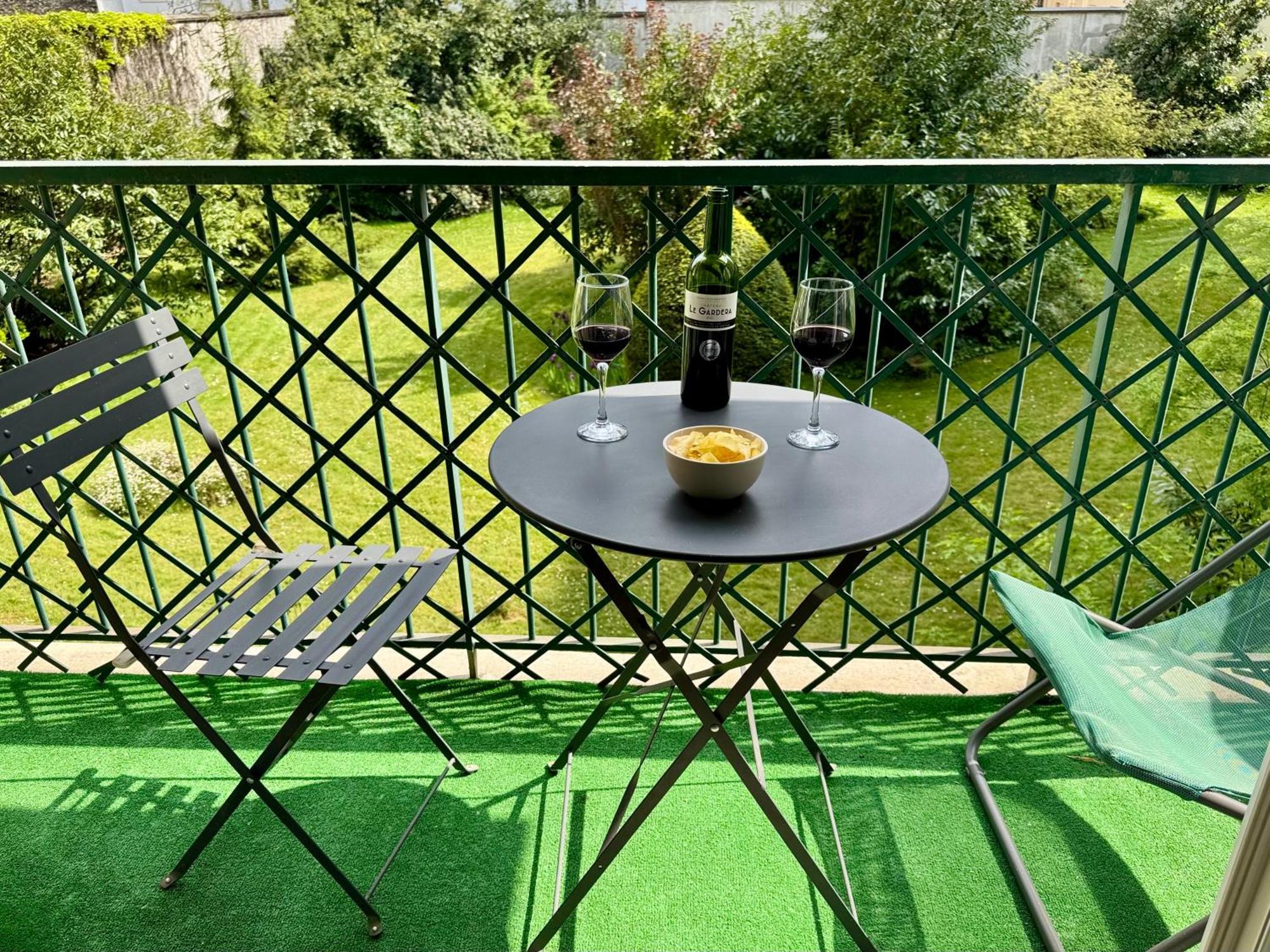 Superbe Appartement Avec Belle Vue Jardin Paris Dış mekan fotoğraf